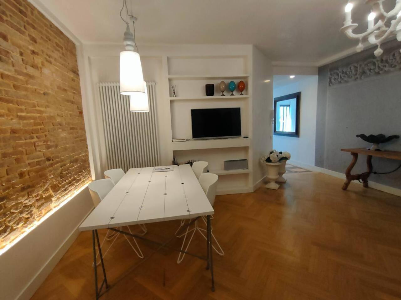 Appartement La Grande Bellezza Deluxe House *